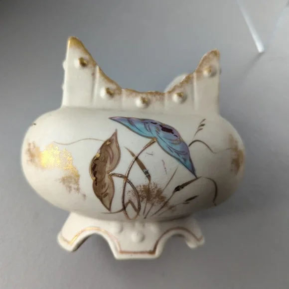 Royal Porcelain‎ Vase Ceramic Antique Hand Painted Floral Bird Gold Gilding Oval